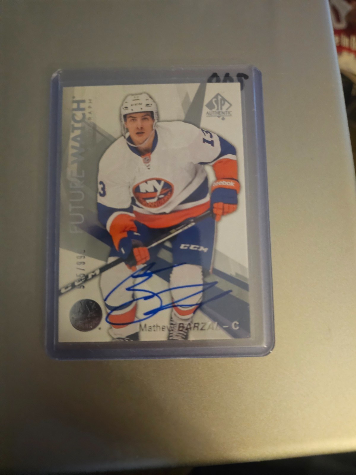 2016 17 SP Authentic Future watch Auto Rookie #925/999 Mathew Barzal Islanders