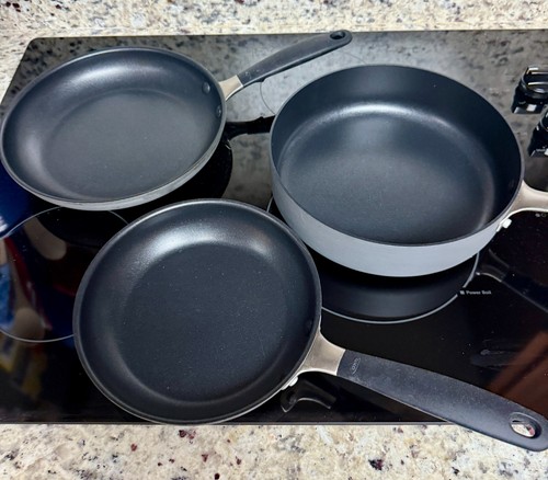 Set of 3 OXO Non-Stick Every Day 2 frying , 1 sauce pan BPA-Free style "7218"