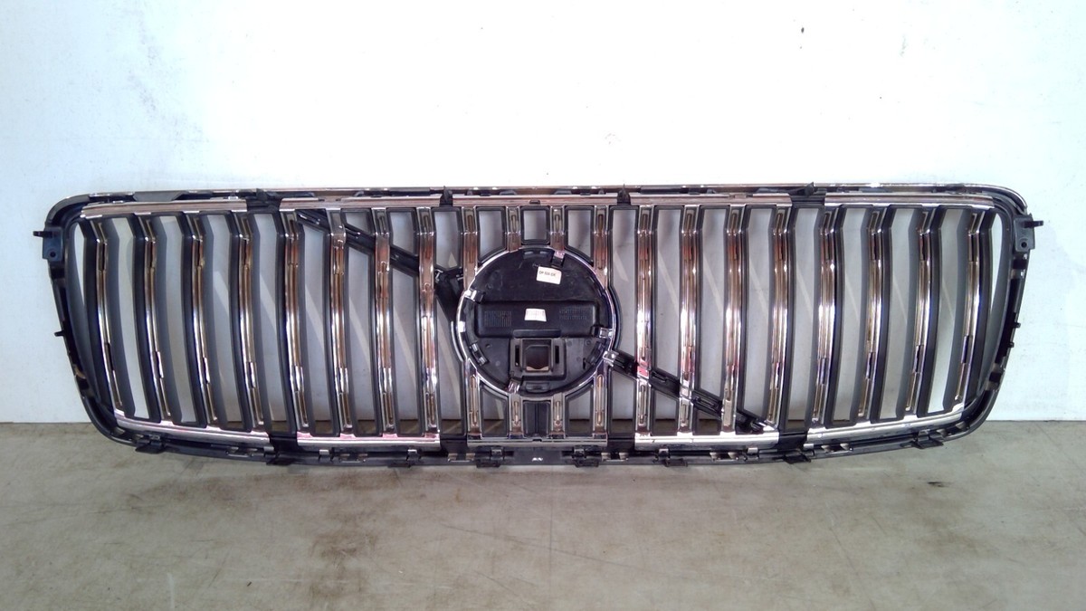 2019 2020 2021 VOLVO XC90 II 2 CHROME GRILLE OEM 31698400 | eBay