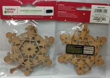2-Pack Aromatic CINNAMON Scented Christmas CarvedWooden Snowflake Ornaments NEW