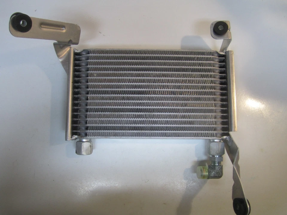 Chevrolet Impala 9C1 9C3 2003 conjunto de enfriador de aceite de motor nuevo 88956905 Foto 2 de 2