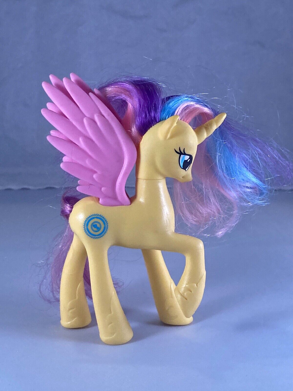 Princess Gold Lily Pinkie Pie My Little Pony, Brinquedo para Bebês My  Little Pony Nunca Usado 79210048