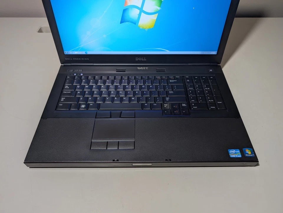 17" Dell Precision M6600 — i7-2640 • 16GB • 256GB SSD + 750GB HD • AMD, FHD, DVD - Image 3 of 4