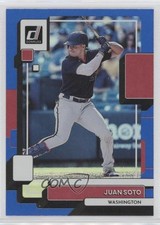 2022 Panini Donruss Variation Holo Blue Juan Soto (Dark Blue Jersey) #225 0w7