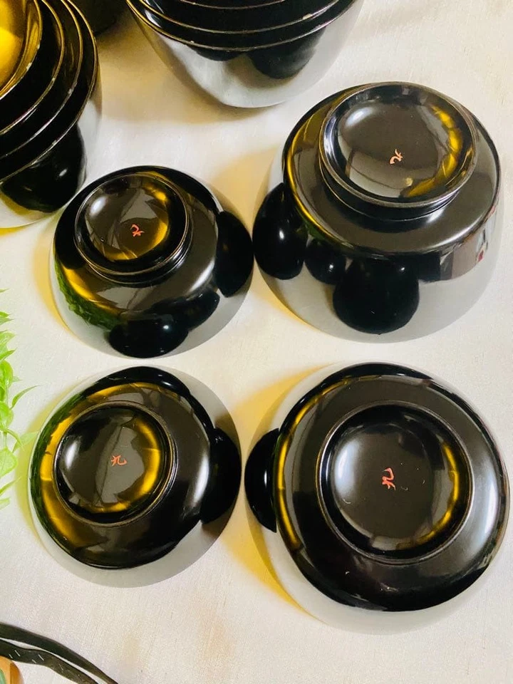 Juego de 5 cuencos de laca antiguos japoneses borde dorado madera Yotsuwan Foto 4 de 4