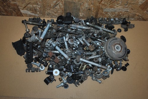 BMW E46 Cabrio Schrauben Motor Getriebe Klemmen Muttern Achsen Hinten Innenraum