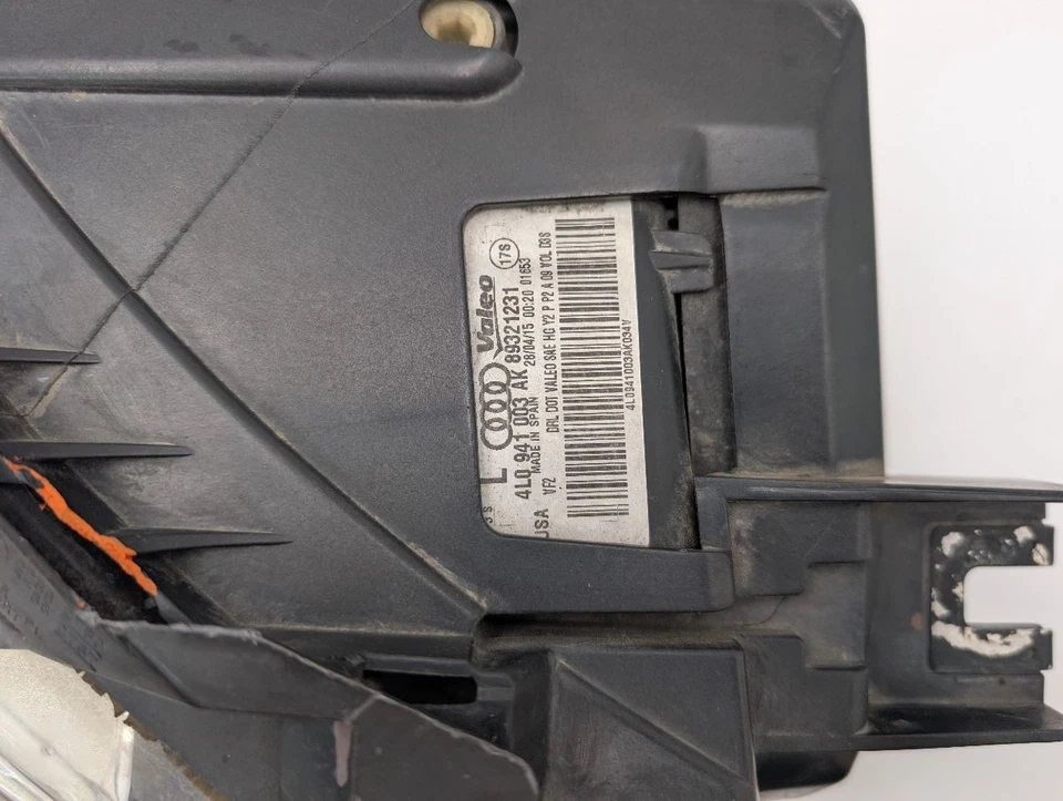 Used Right Headlight Assembly fits: 2015 Audi Q7 xenon HID self adjusting opt 8Q - Image 4 of 4