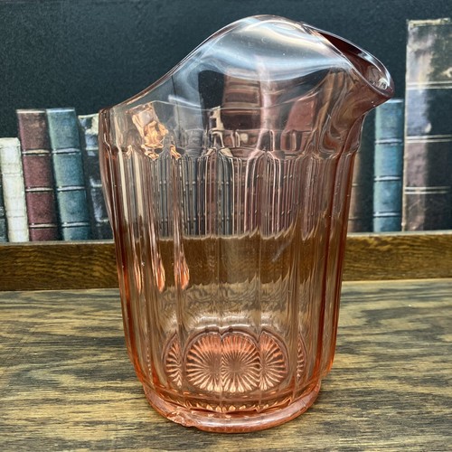 Vtg pink Depressing Glass Pitcher 8” linear cups( has chip on base) - Picture 3 of 10