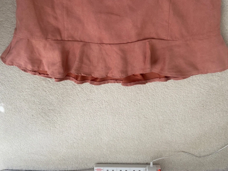 NWT H&M UK 18  Velveteen Peplum Hem Short  Skirt - Image 4 of 4