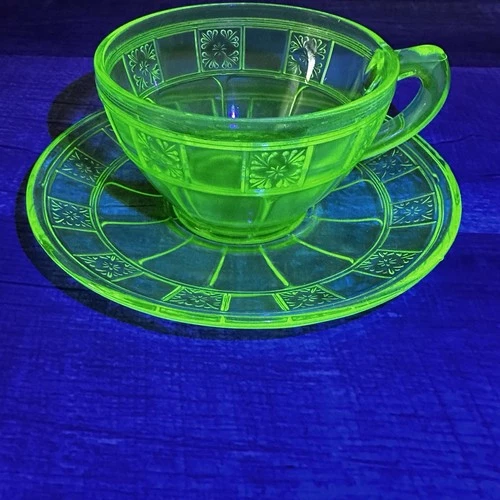 Vtg. 1931-1935 Jeannette Doric Depression Uranium Glass Tea Cup and Saucer Set