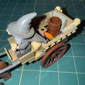 Lego Gandalf Arrives 9469 The Lord of the Rings with Mini Figures Not Complete