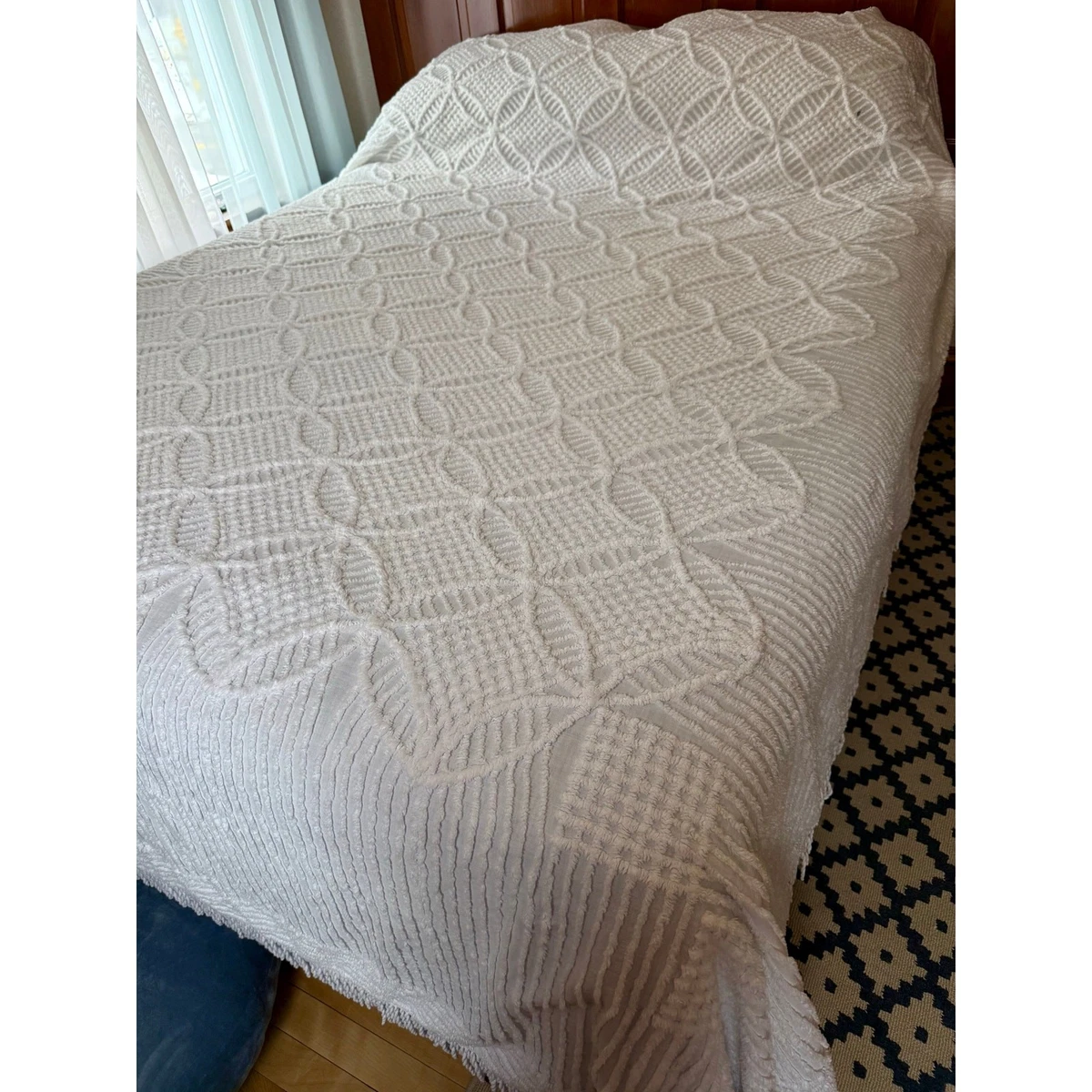 Beatrice Home Fashions - Colcha De Felpilla Con Diseño