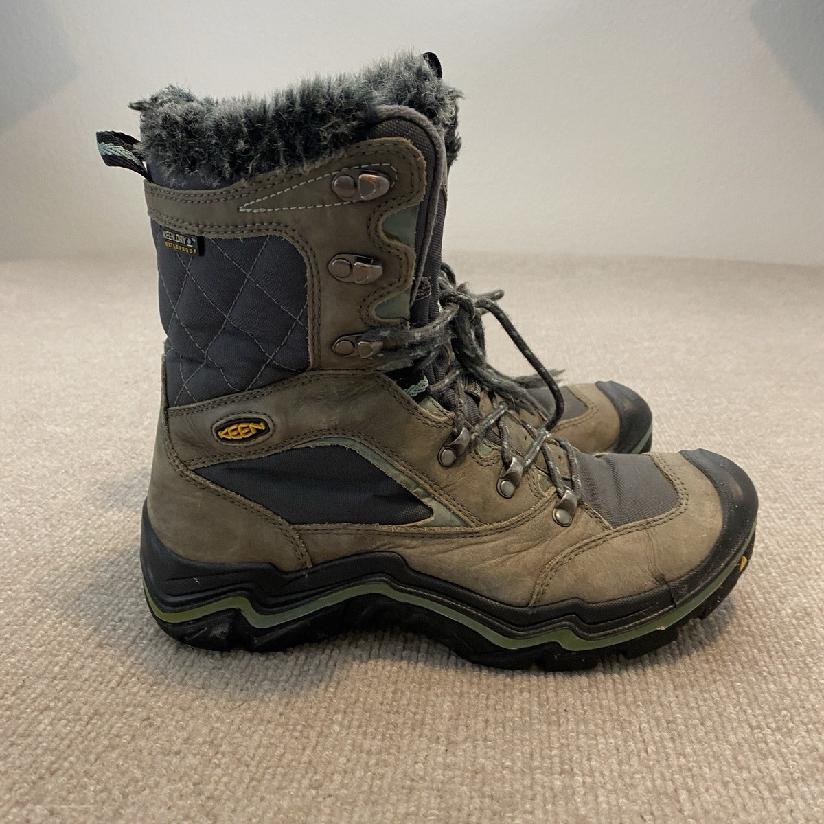 KEEN Snow Boots Womens Size 9 Brown Nubuck Waterproof Insulated Fur Made USA