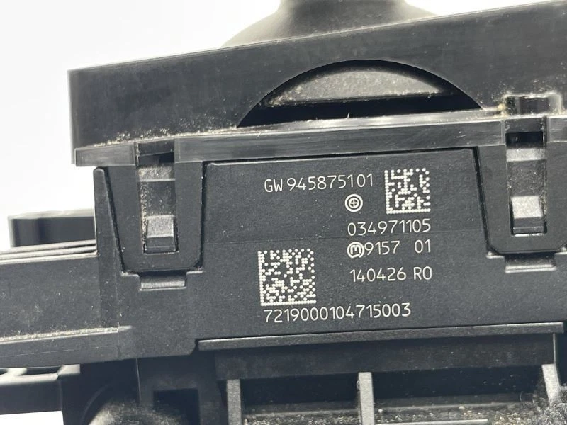 2017-2020 宝马 530I FLOOR GEAR SHIFTER 黑色 TC:PLCFK 61K 55084 — 第 2/4 张图片