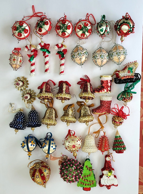 31 Push Pin & Bead Ornaments Vtg Christmas Tree Decoration Hanging Handmade