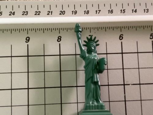 Vtg Statue of Liberty Miniature Quartz Clock Souvenir Green 4” Die Cast metal - 第 12/12 張圖片