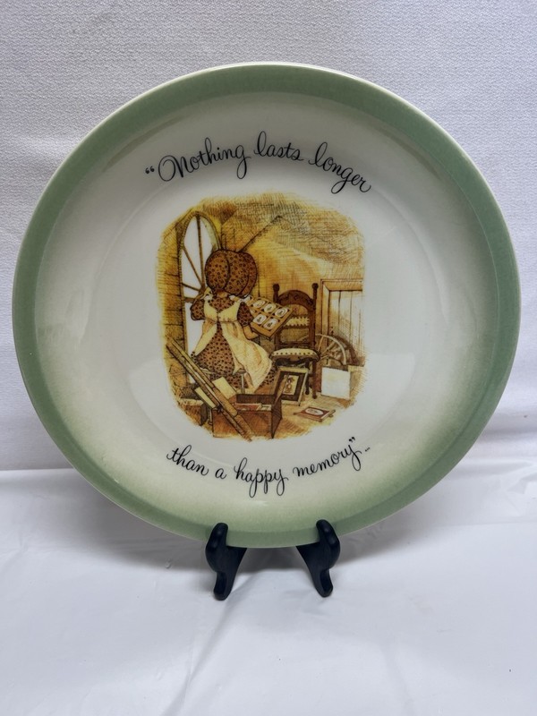 Nothing Last Longer Vintage 1972 Holly Hobbie Collectors Decorative Plate