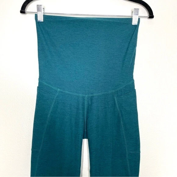 beyond-yoga beyond the bump spacedye teal green leggings