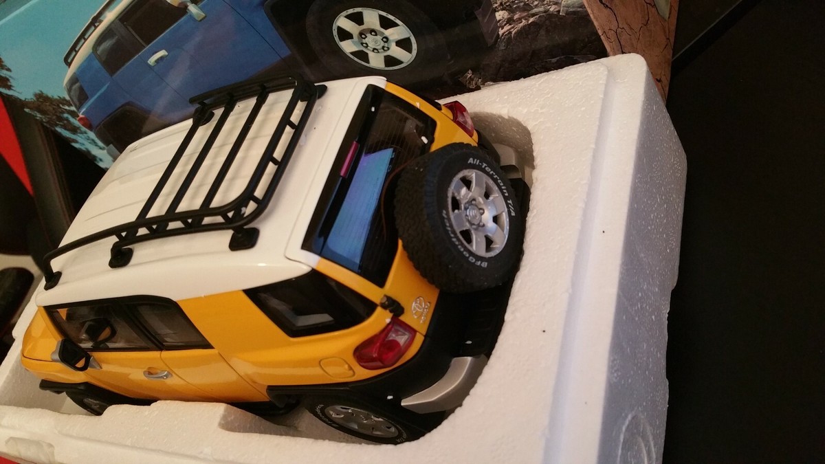 Autoart 78857 1:18 Toyota FJ Cruiser Yellow Diecast | eBay Autoart 78857 1:18 Toyota FJ Cruiser Yellow Diecast | eBay