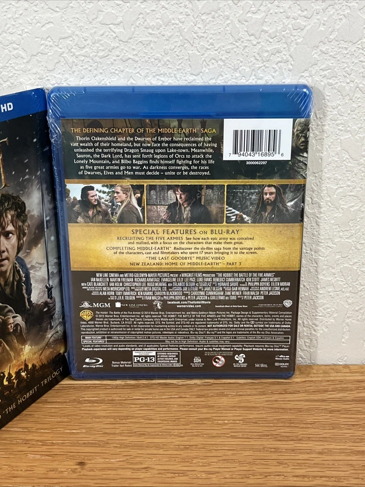 Hobbit: Battle of Five Armies (Blu-ray/DVD/Digital, 2015) with Slipcover SEALED! - Image 4 of 4