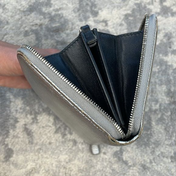 小物 00s Balenciaga City Long Wallet Silver Women's Le City Money Long Wallet in Light Grey | Balenciaga US