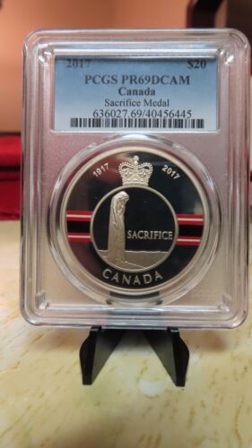 2017 Canada $20 .9999 Silver 1oz Coin Army Military Medal of Sacrifice PCGS PR69 - Picture 1 of 12