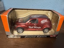 Detroit Red Wings Limited Edition Chrysler Cruiser With Redwings Logo White Rose