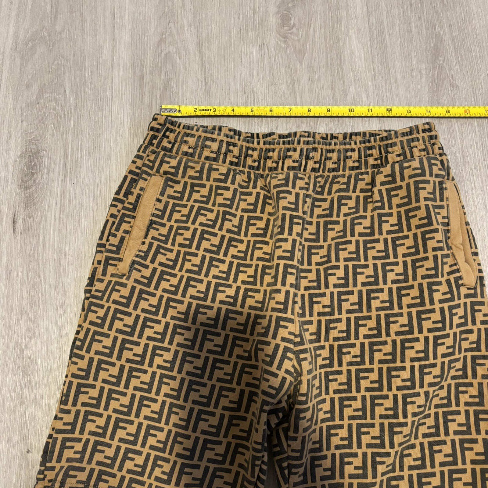 Authentic FENDI Short Pants  size medium  thumbnail 4