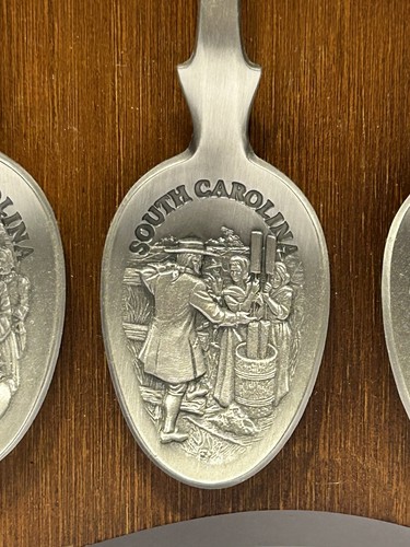 Vintage 1970s Centennial Spoon Collection 13 Colonies Wood Display Rack - Picture 22 of 24