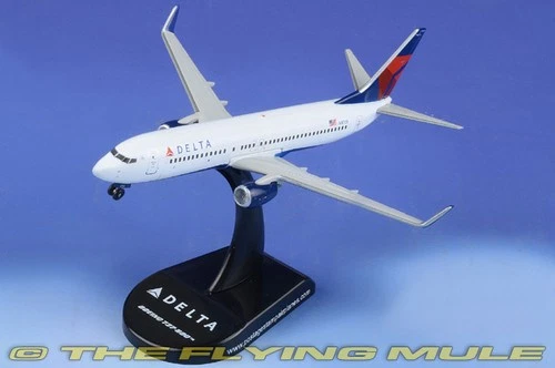Postage Stamp Planes 1:300 737-800 Delta Air Lines N3753