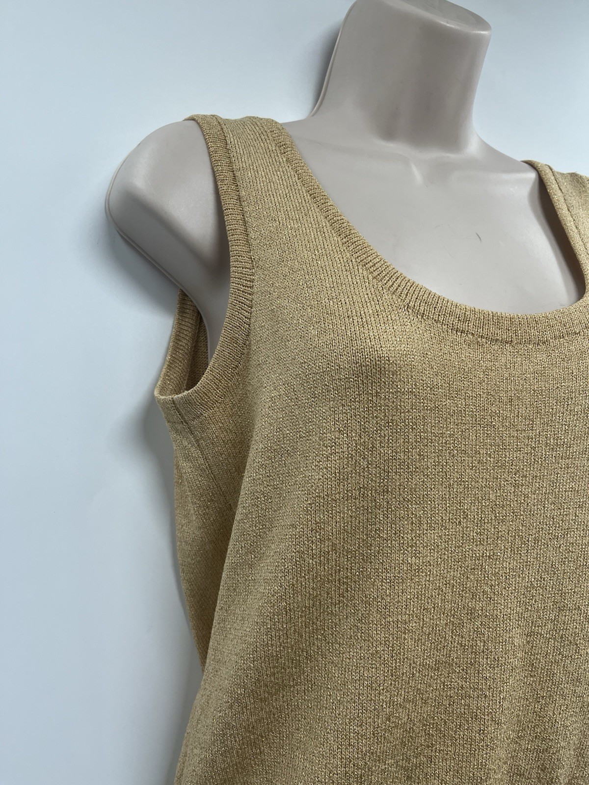 ST. JOHN Women's Basic Solid Gold Metallic Knit S… - image 5