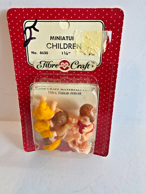 Fibre Craft 8630 Mini Dollhouse Children 1 1/8  4 Pieces Vintage