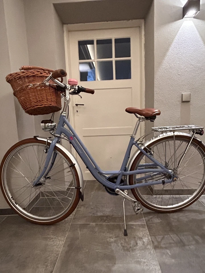 Hellblaues Hollandfahrrad im Vintage-Look von Fahrradmanufaktur (wie neu)