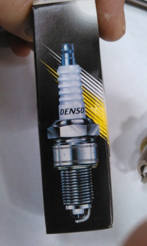 DENSO (3128) PK20R11, DOUBLE PLATINUM SPARK PLUGS 4-PK - Picture 2 of 5