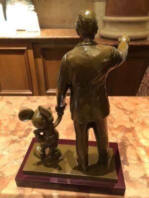 【レア物】Disney Partners Statue ピンバッジ Disney Partners Statue | eBay