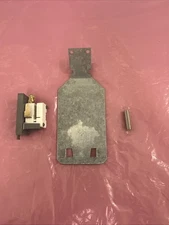 (1) DIXIE NARCO 276E, 501E, 600E, 501T SODA VENDING MACHINE SOLD OUT FLAPPER