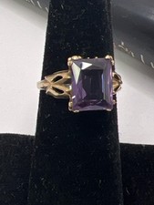 10K PURPLE SAPPHIRE YELLOW GOLD RING EMERALD CU LAB GROWN SIZE 6.25 (TDW038951)