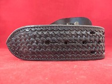 Bianchi skórzany pasek roboczy.  czarny wzór splotu koszowego.