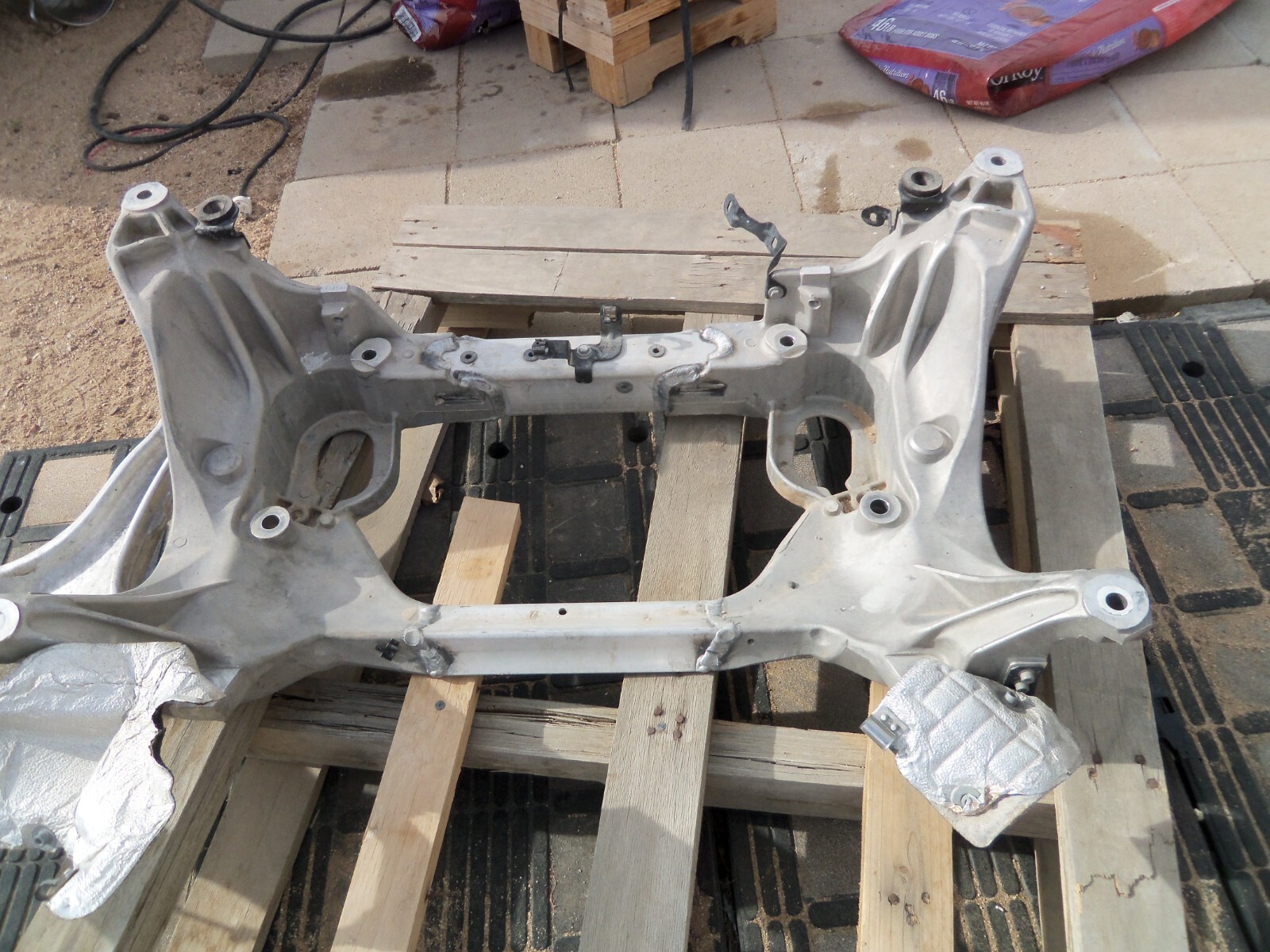 Maserati LEVANTE ENGINE CRADLE AWD CROSSMEBER 3.0L V6 TWIN TURBO (PICK UP ONLY)