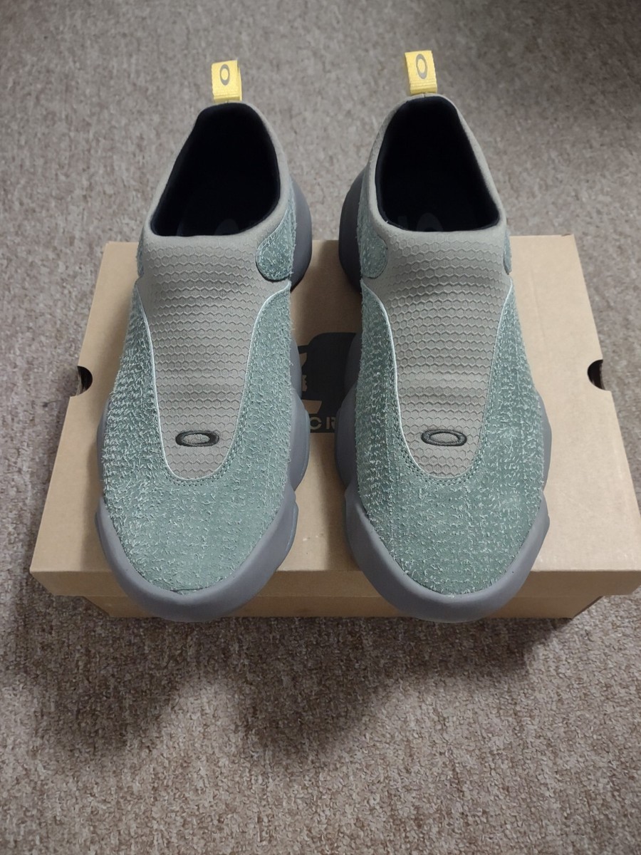 Brain Dead x Oakley Factory Team Flesh Sage Mens US 11.5 Authentic