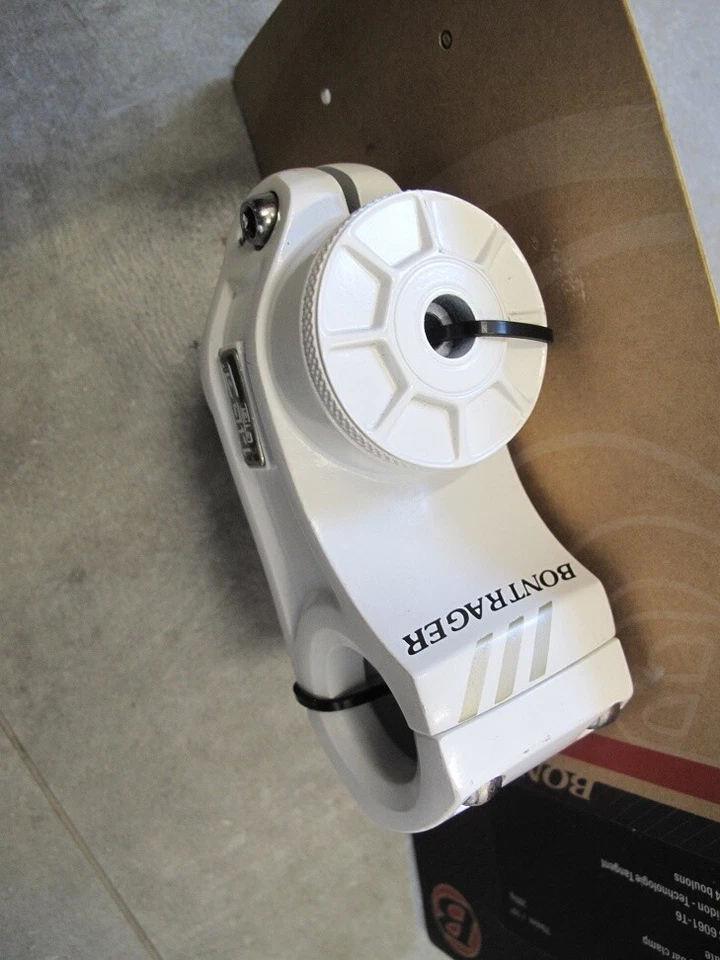 BONTRAGER Stem BigEarl 70mm 10 deg. 1 1/2 31.8 Forged 6061-T6 Aluminum White - Image 4 of 4