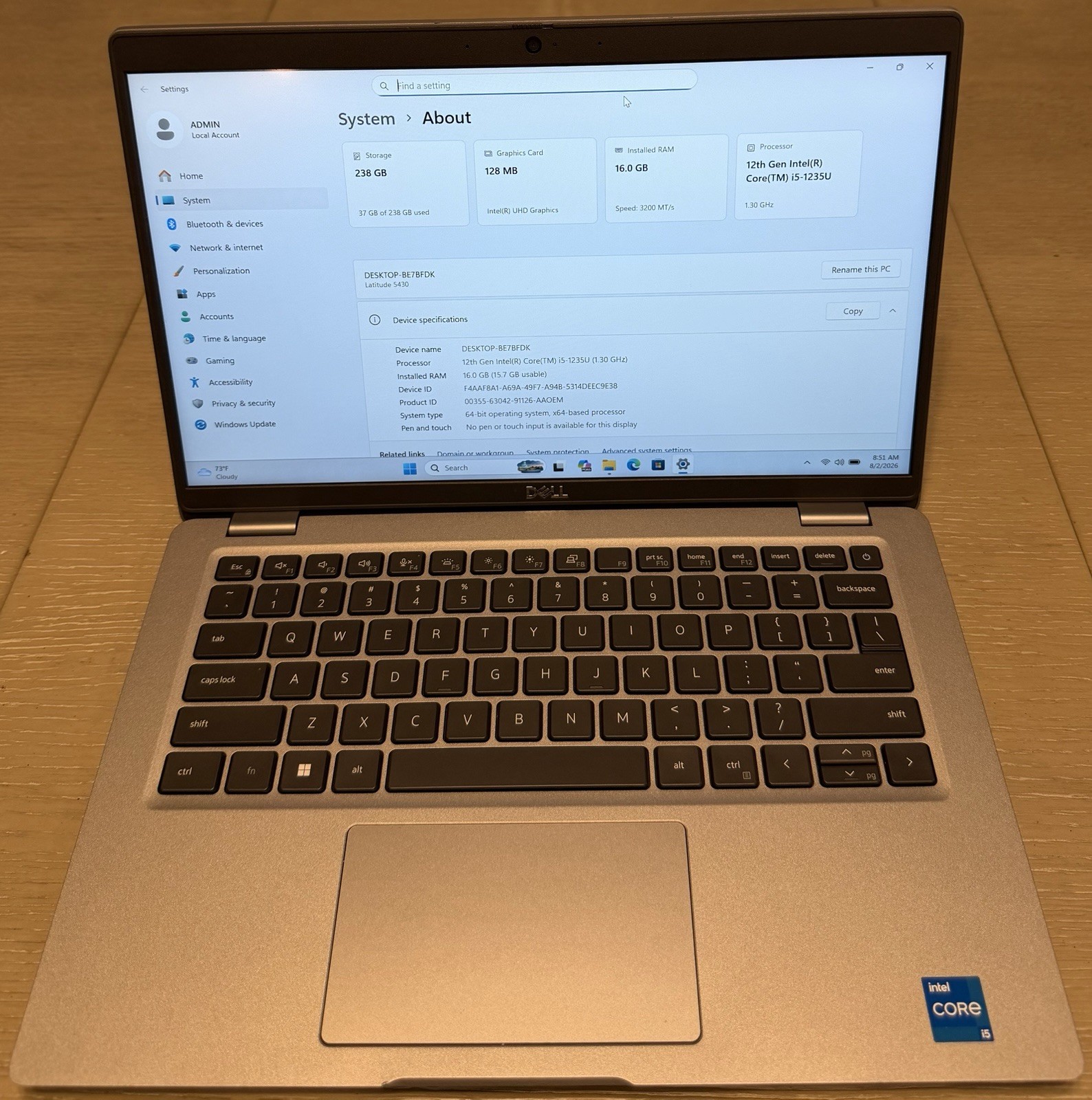 Dell Latitude 5430, 14-Inch Laptop, with Intel CORE I5-1235u, 256 GB SSD (Solid State Drive), Windows 11 Pro