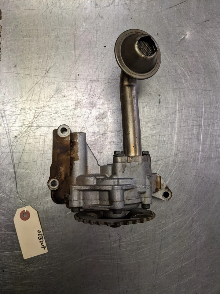Engine Oil Pump For 99-01 Volkswagen Jetta  2.0 06A115105B - Image 2 of 4