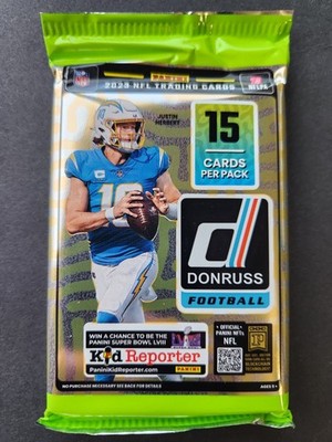 2023 Panini Donruss 15 Card Holiday NFL Football Sealed Pack.  OL126
