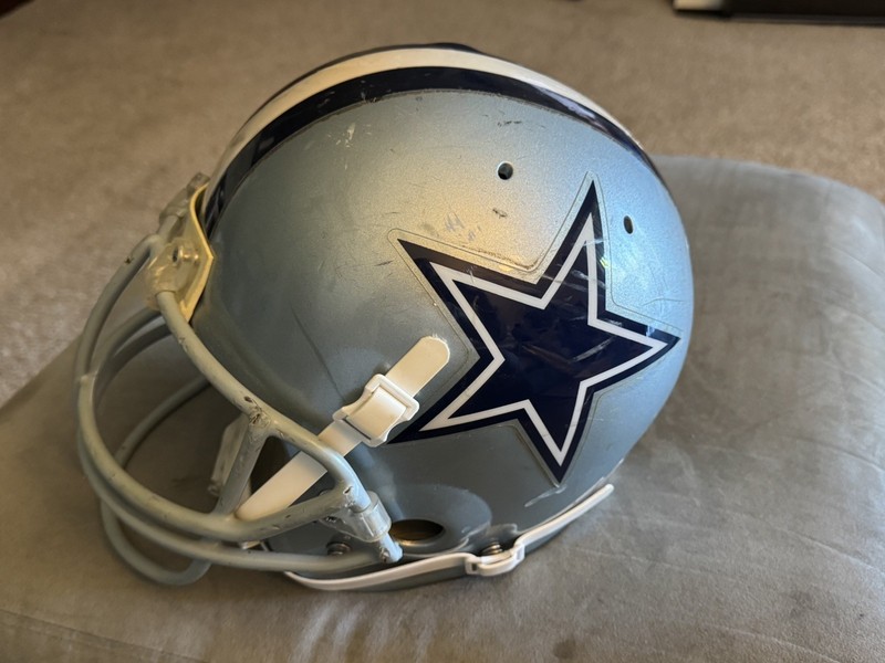 Old Dallas Cowboys Game Worn Schutt Air Helmet