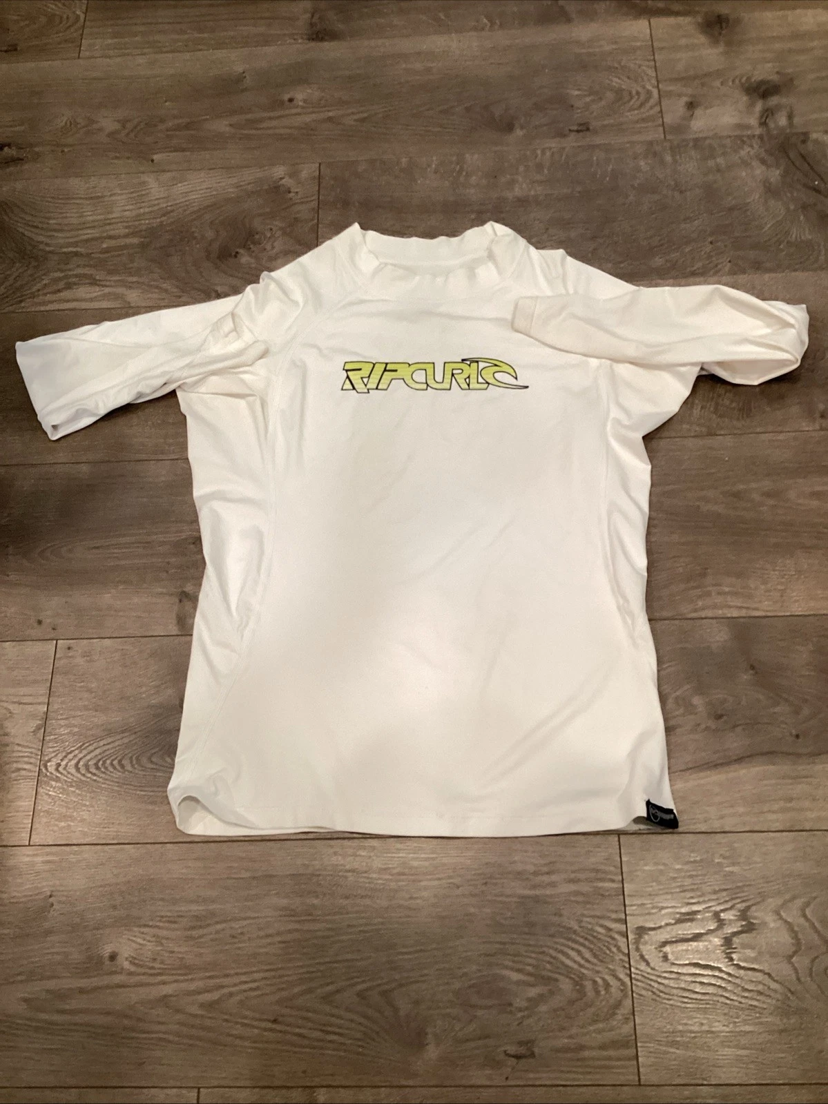 RIP CURL MENS LONG SLEEVED IVORY UV SUN PROTECTION SIZE L