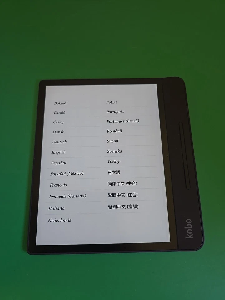 Kobo Forma  8GB  N782  Black  8" (e-book reader, Wifi . Read Desc ,(DK723) - Image 2 of 4