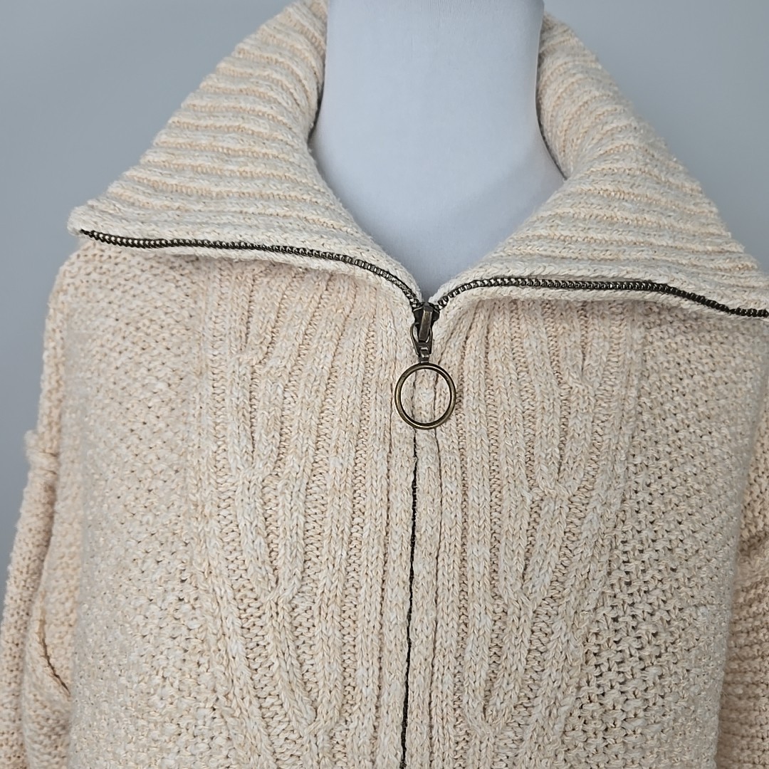 Universal Thread Zip Front Pullover Sweater Women… - image 3