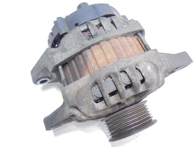 Mitsubishi Carisma 1997 Alternator 37300-2B101 AOJ78729 - Image 2 of 4