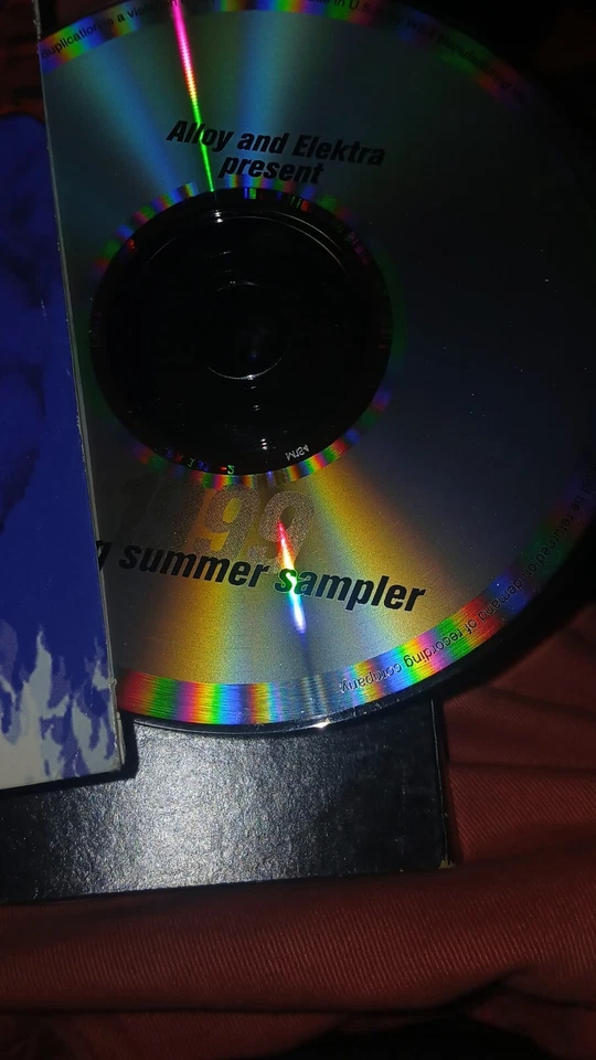Vtg Alloy and Elektra 1999 Sizzling Summer Sampler CD Missy Elliot/Staind etc. - Image 4 of 4